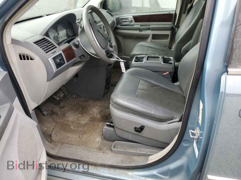 2010 Chrysler MINIVAN (VIN 2A4RR5D13AR289549) — photo 7 of 14