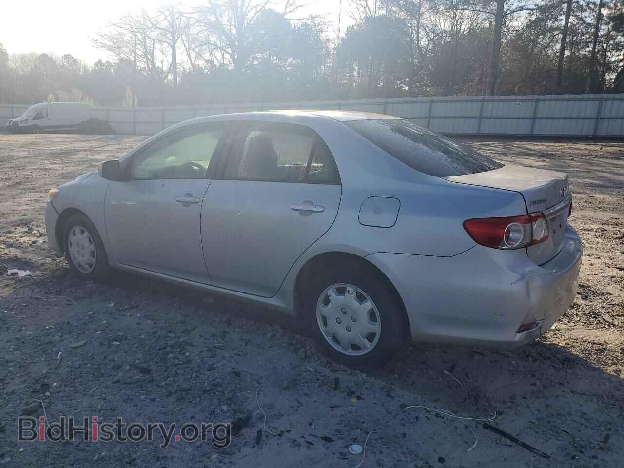 2011 TOYOTA COROLLA - VIN: 2T1BU4EEXBC723193 - Фото 2