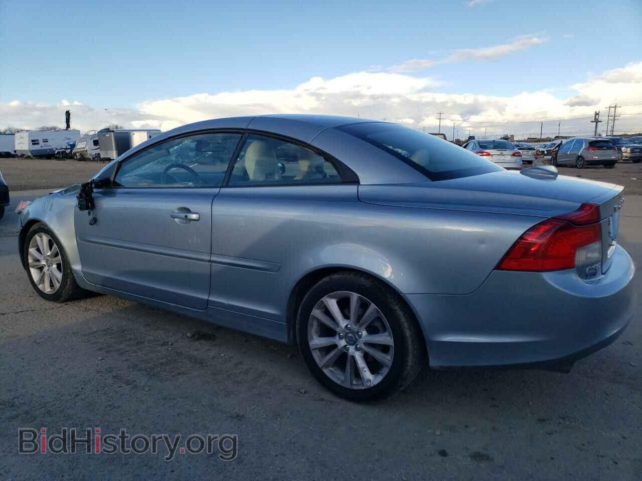 2013 VOLVO C70 - VIN: YV1672MC9DJ143951 - Фото 2