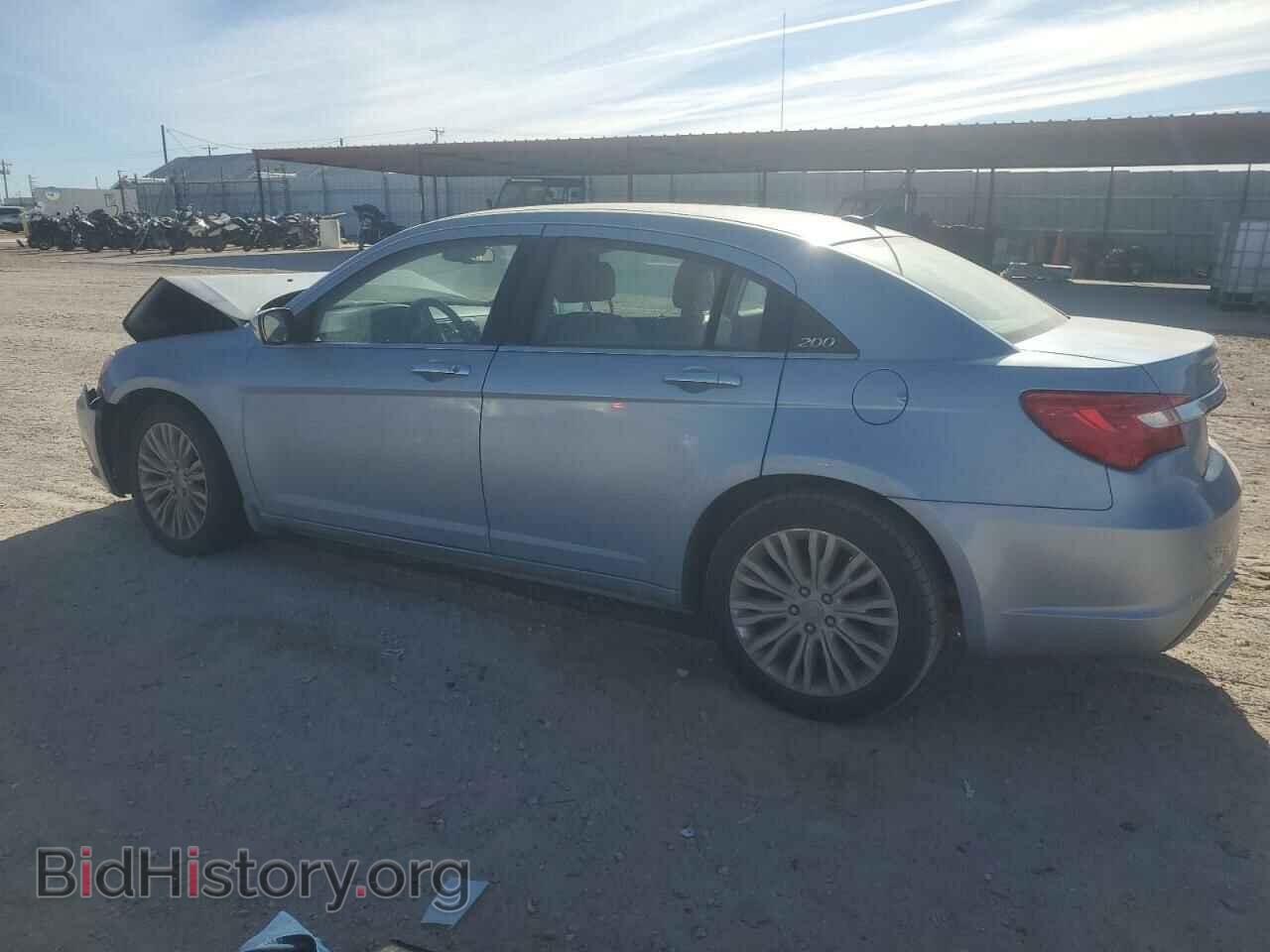 2013 CHRYSLER 200 - VIN: 1C3CCBCG7DN737721 - Фото 2