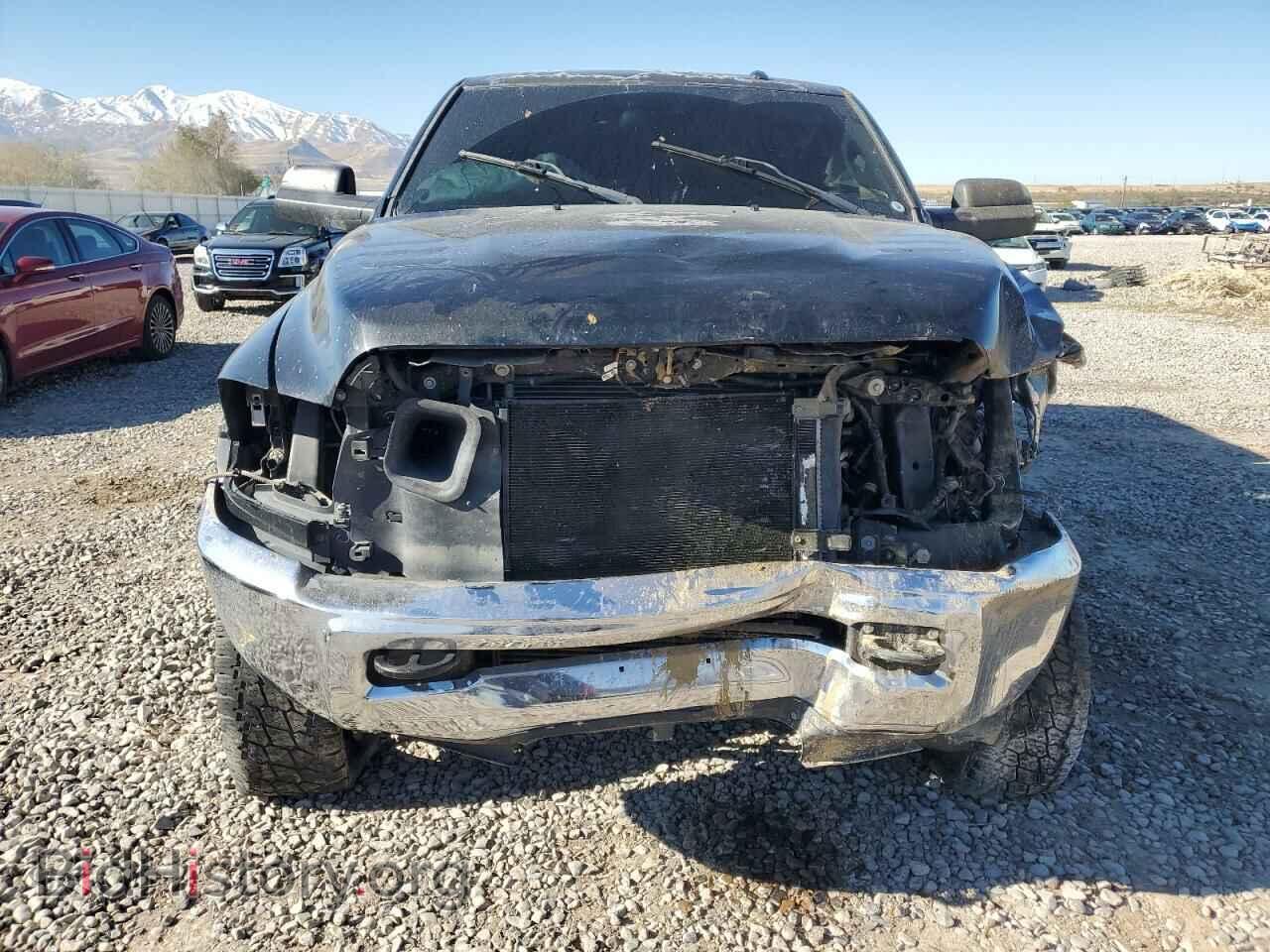 2014 RAM All Models - VIN: 3C6UR5CL9EG121386 - Photo 5