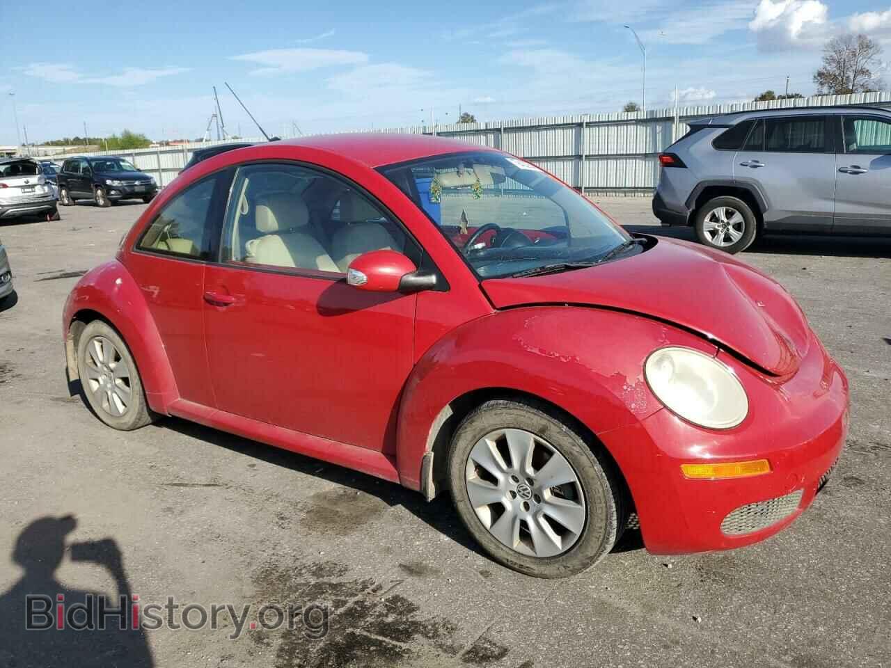 2010 VOLKSWAGEN BEETLE - VIN: 3VWPW3AG8AM014668 - Фото 4