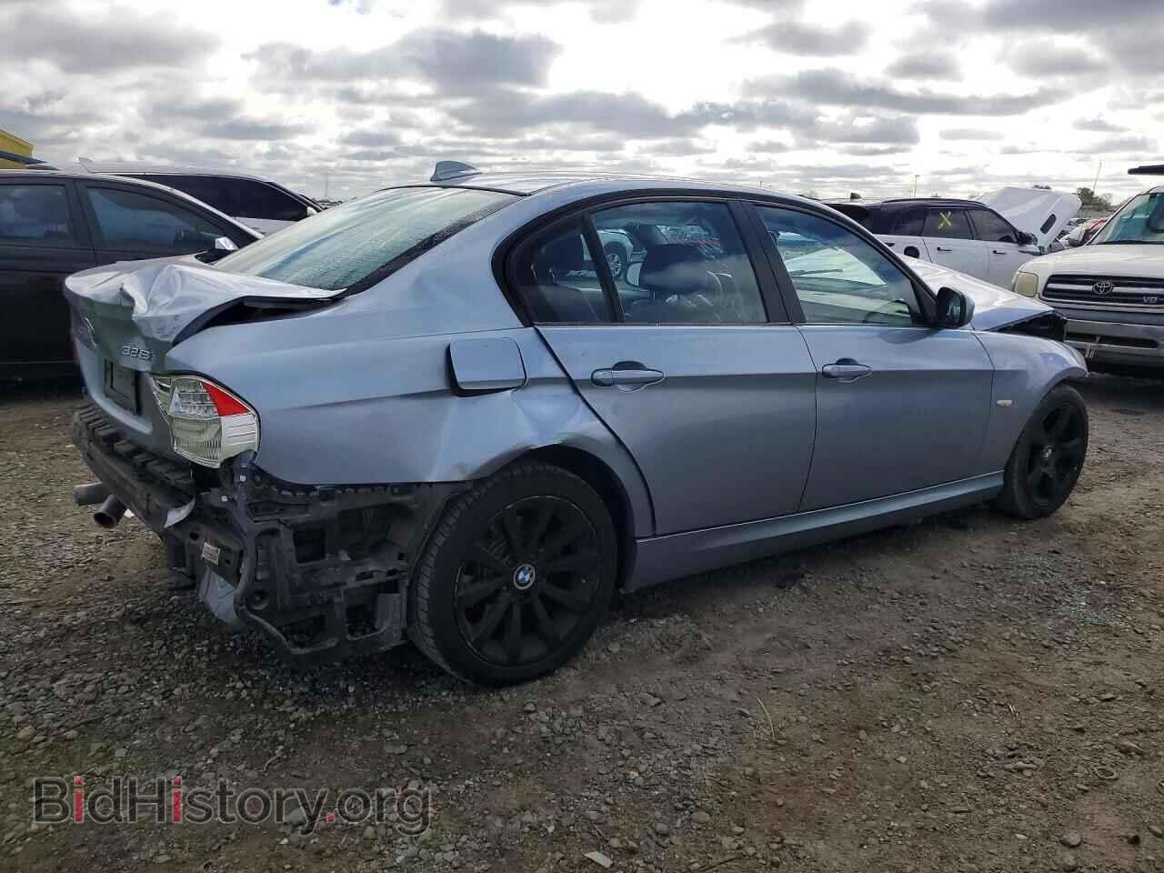 2011 BMW 3 SERIES - VIN: WBAPH5C57BA448032 - Фото 3