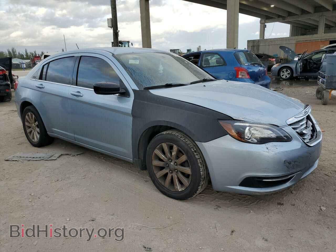2013 CHRYSLER 200 - VIN: 1C3CCBBB0DN573881 - Фото 4