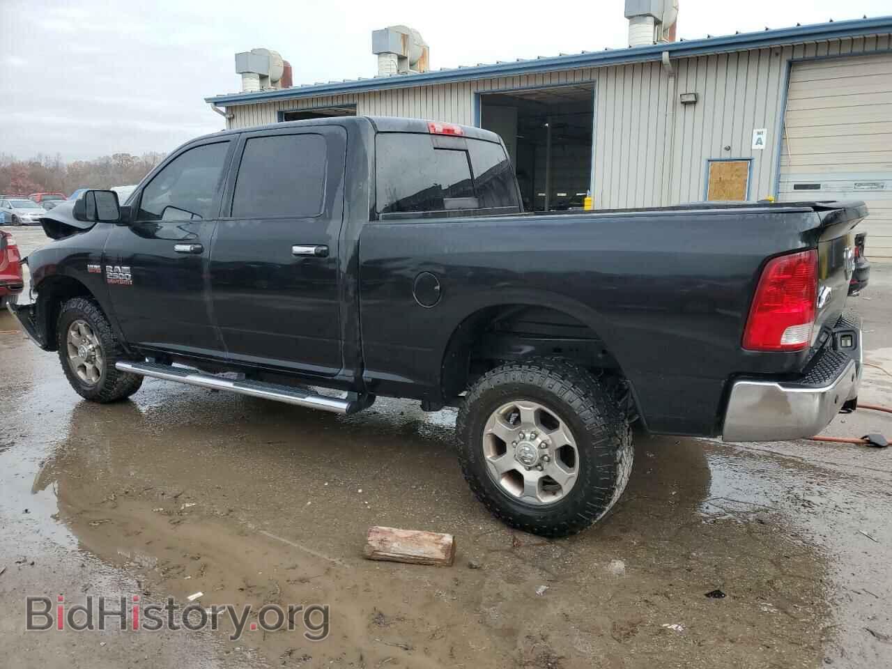 2017 RAM All Models - VIN: 3C6UR5DJ4HG558665 - Фото 2