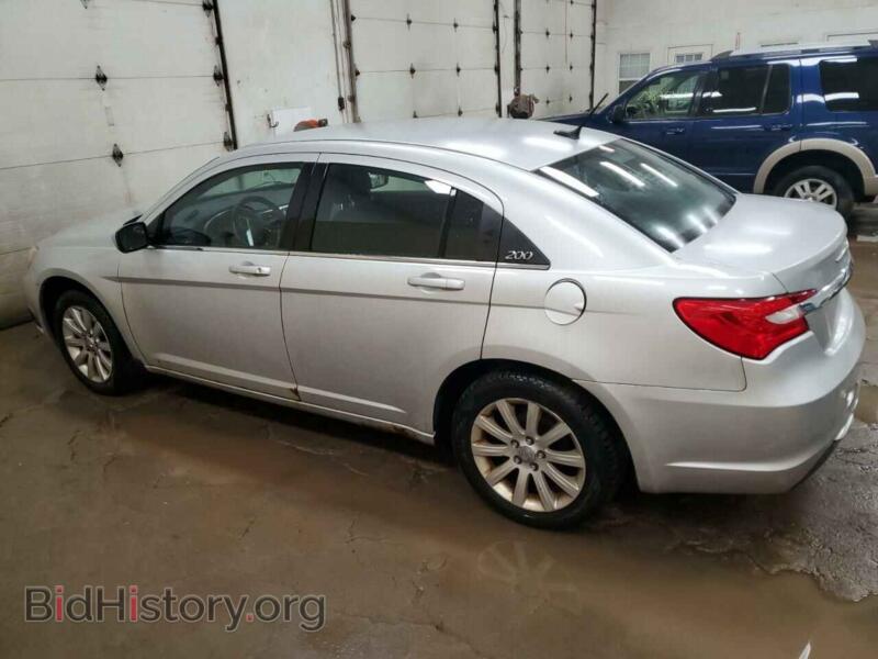 2012 Chrysler 200 (VIN 1C3CCBBB8CN152165) — photo 2 of 12