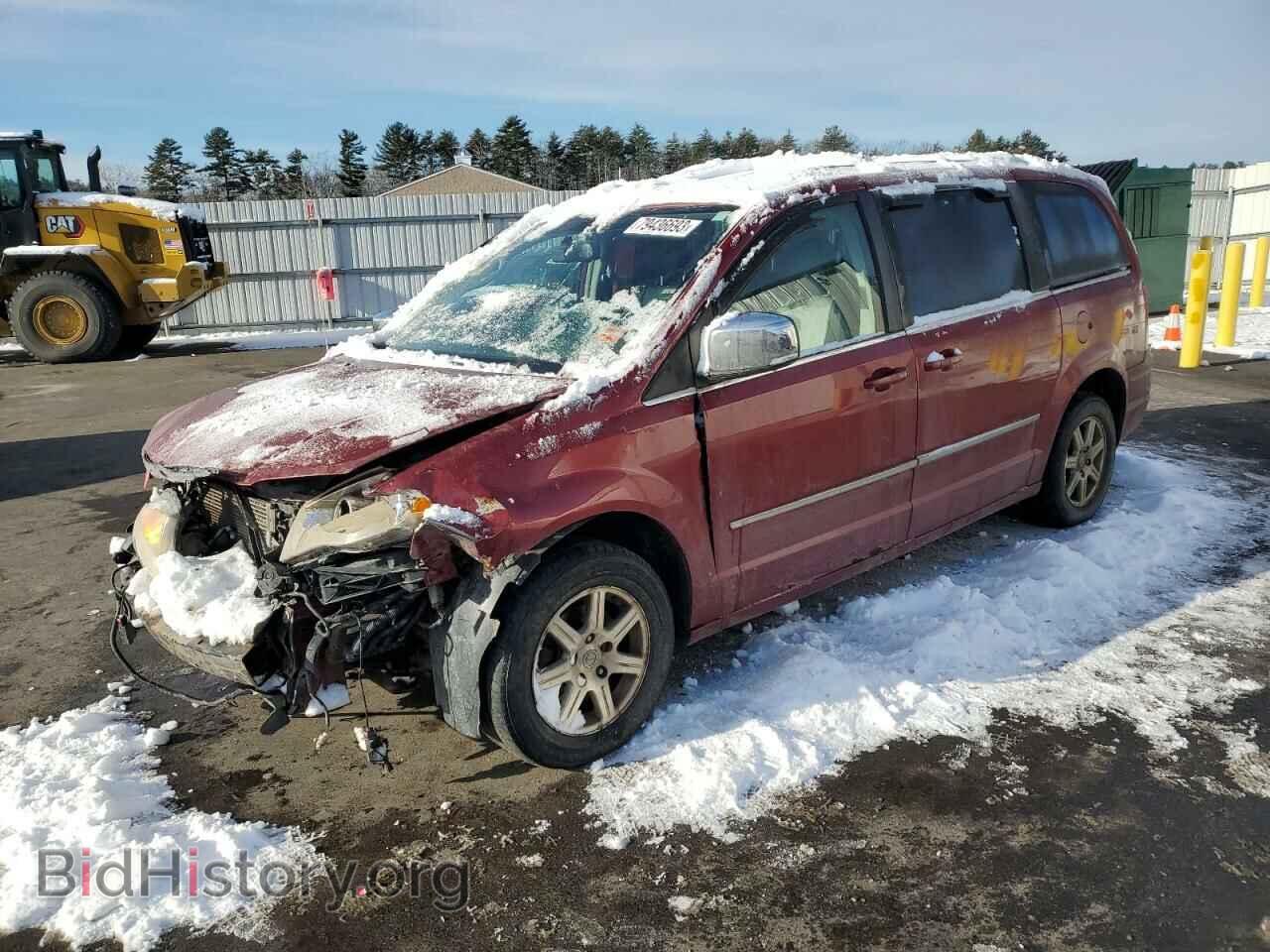 Photo 2A4RR8DX5AR442213 - CHRYSLER MINIVAN 2010