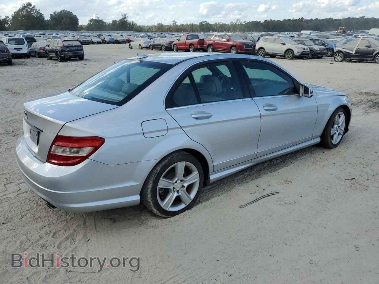 2011 MERCEDES-BENZ C-CLASS - VIN: WDDGF5EB9BA520219 - Фото 3