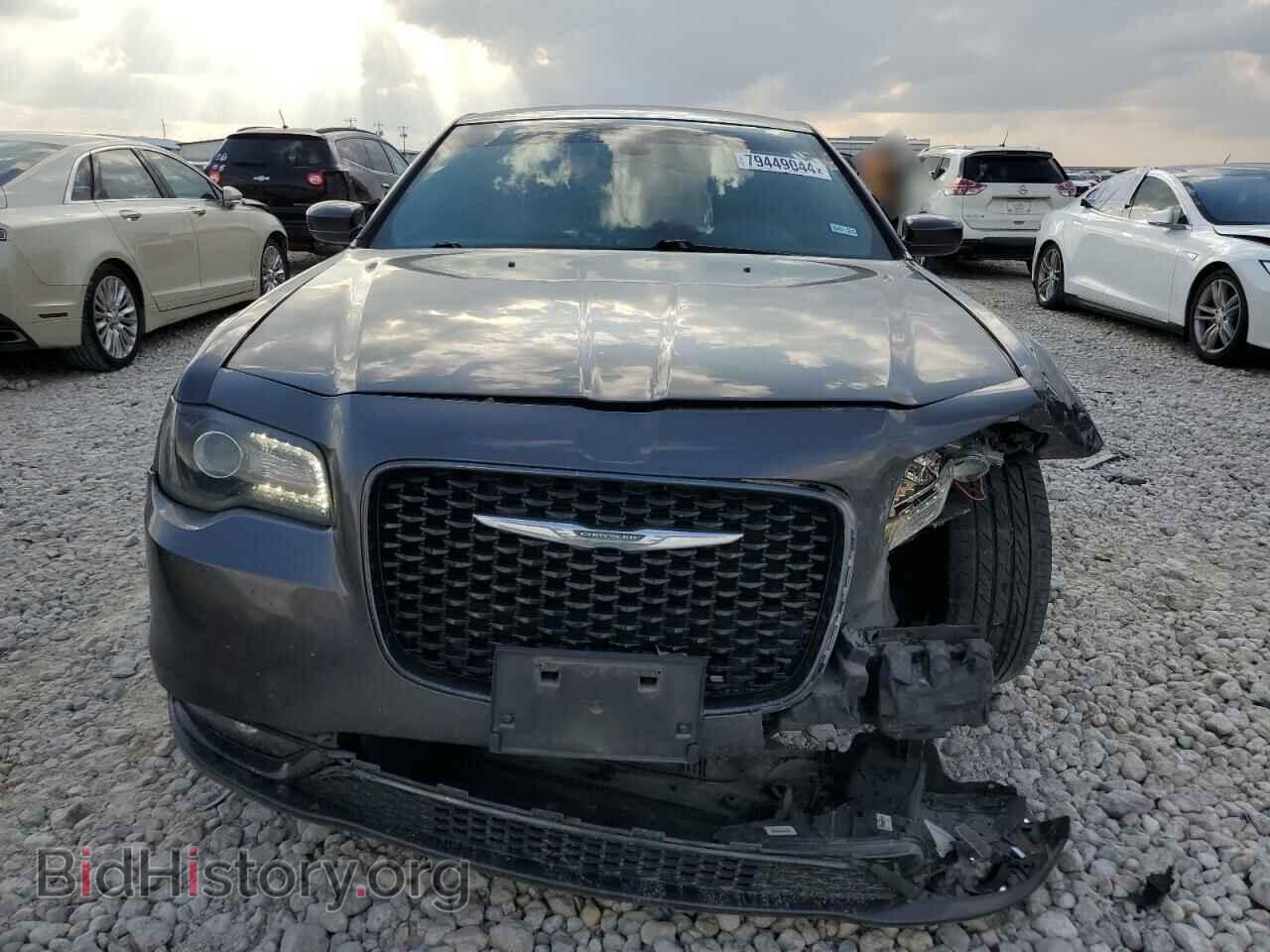 2019 CHRYSLER 300 - VIN: 2C3CCABG2KH562568 - Фото 5