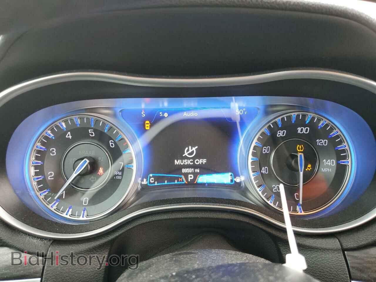 2019 CHRYSLER 300 - VIN: 2C3CCARGXKH649267 - Фото 9
