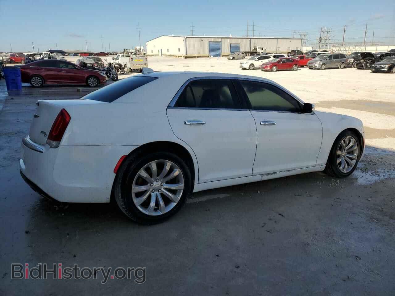 2017 CHRYSLER 300 - VIN: 2C3CCAEG4HH590781 - Фото 3