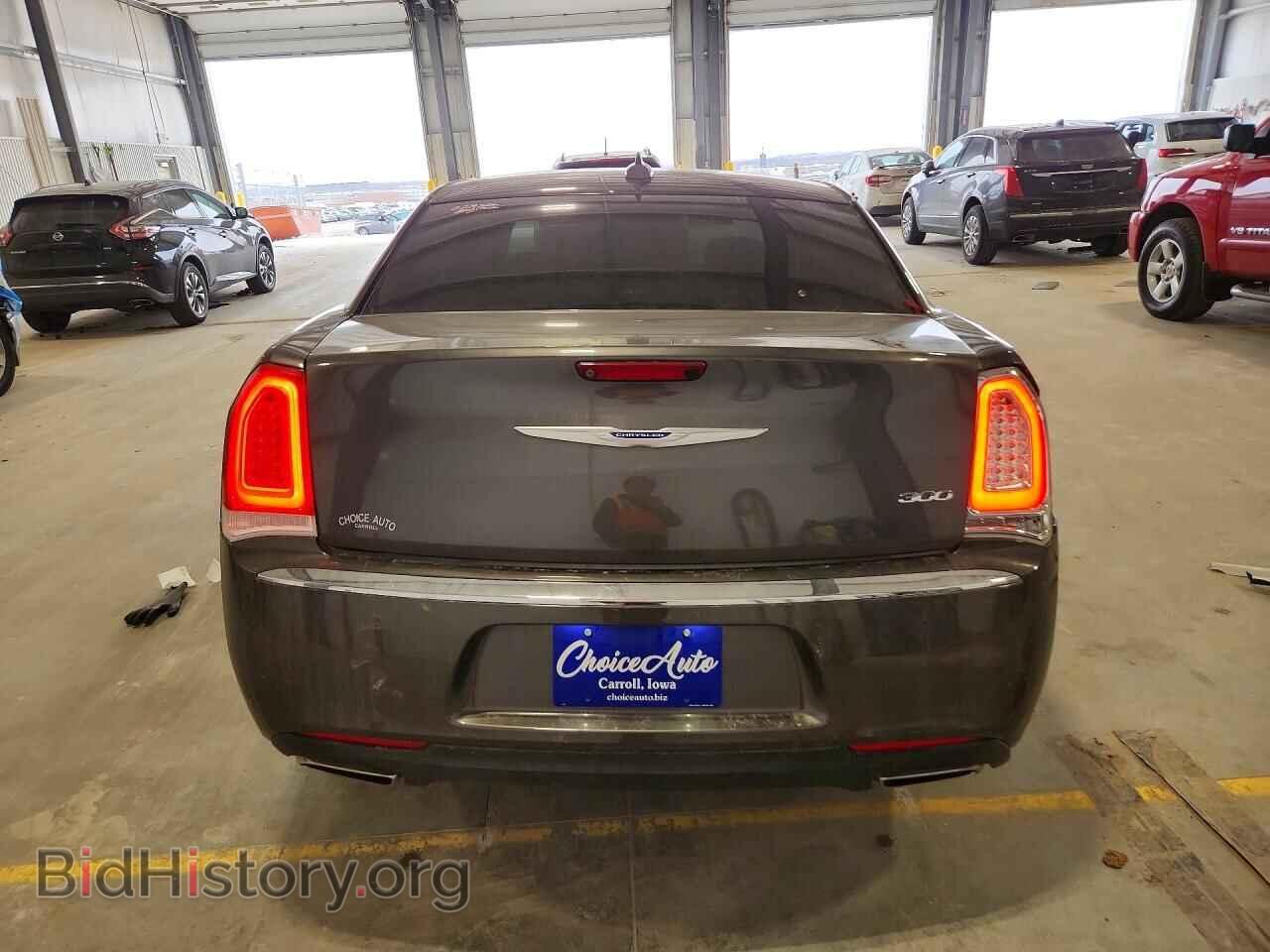 2019 CHRYSLER 300 - VIN: 2C3CCAAG5KH602000 - Photo 6