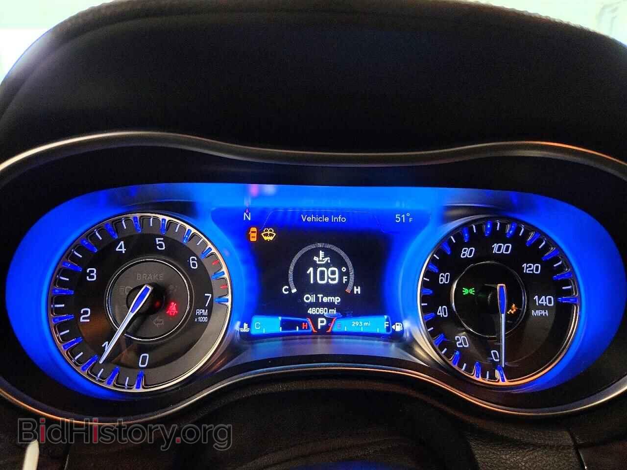 2019 CHRYSLER 300 - VIN: 2C3CCAAG5KH602000 - Photo 9