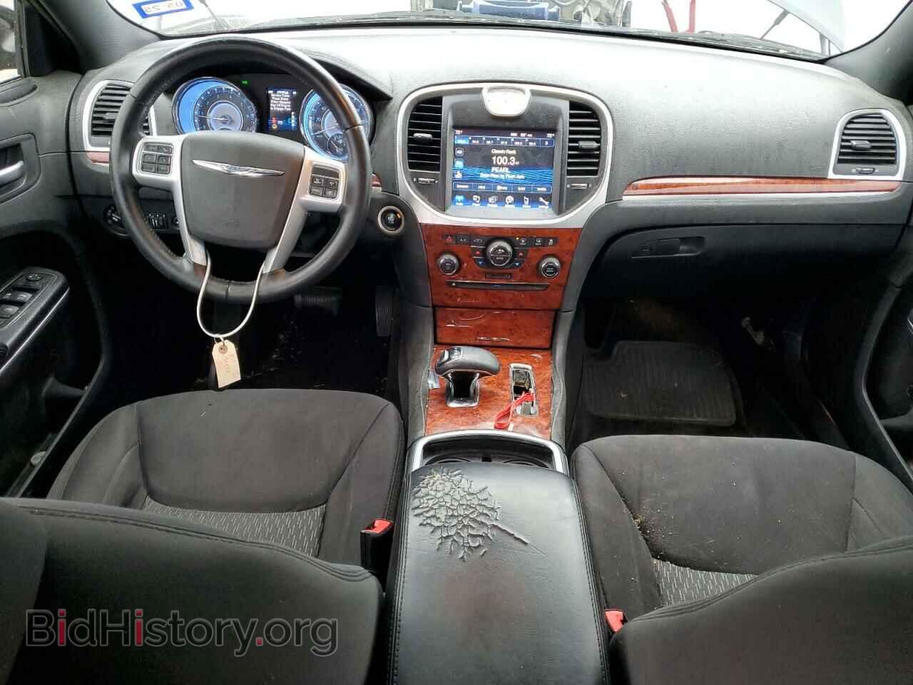 2014 CHRYSLER 300 - VIN: 2C3CCAAG3EH361350 - Фото 8