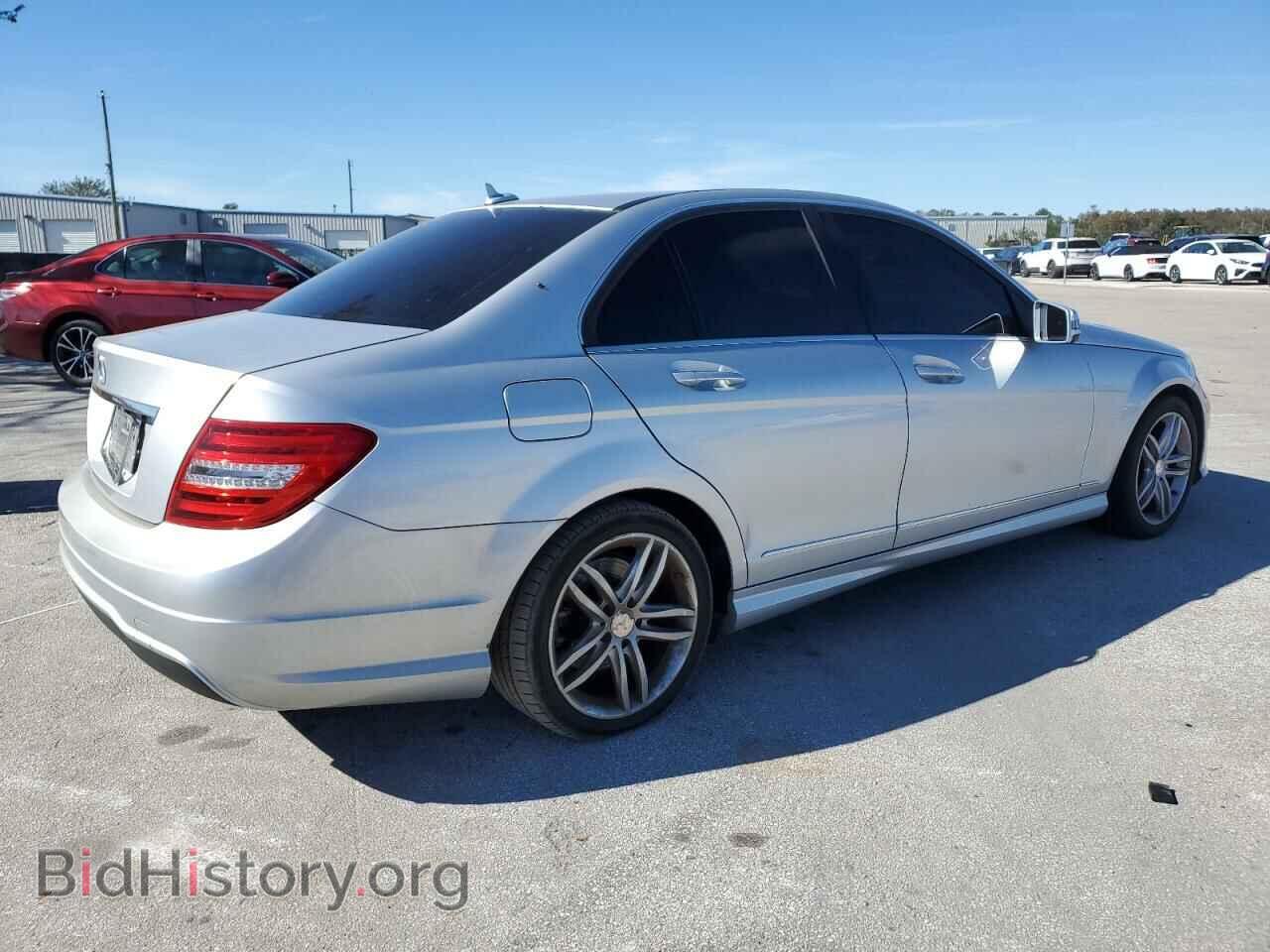 2014 MERCEDES-BENZ C-CLASS - VIN: WDDGF4HB8EA932982 - Фото 3