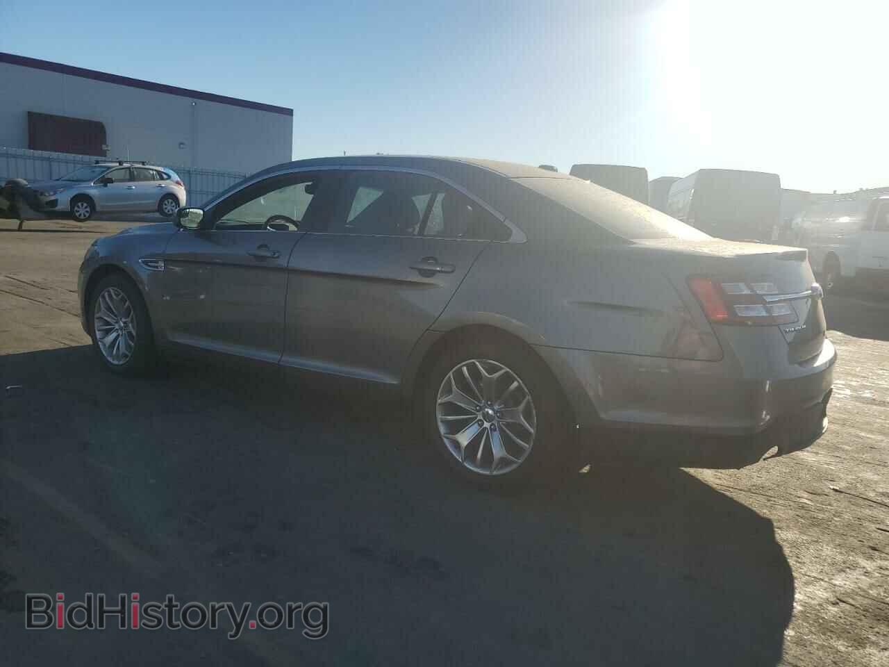 2013 FORD TAURUS - VIN: 1FAHP2F83DG129473 - Фото 2