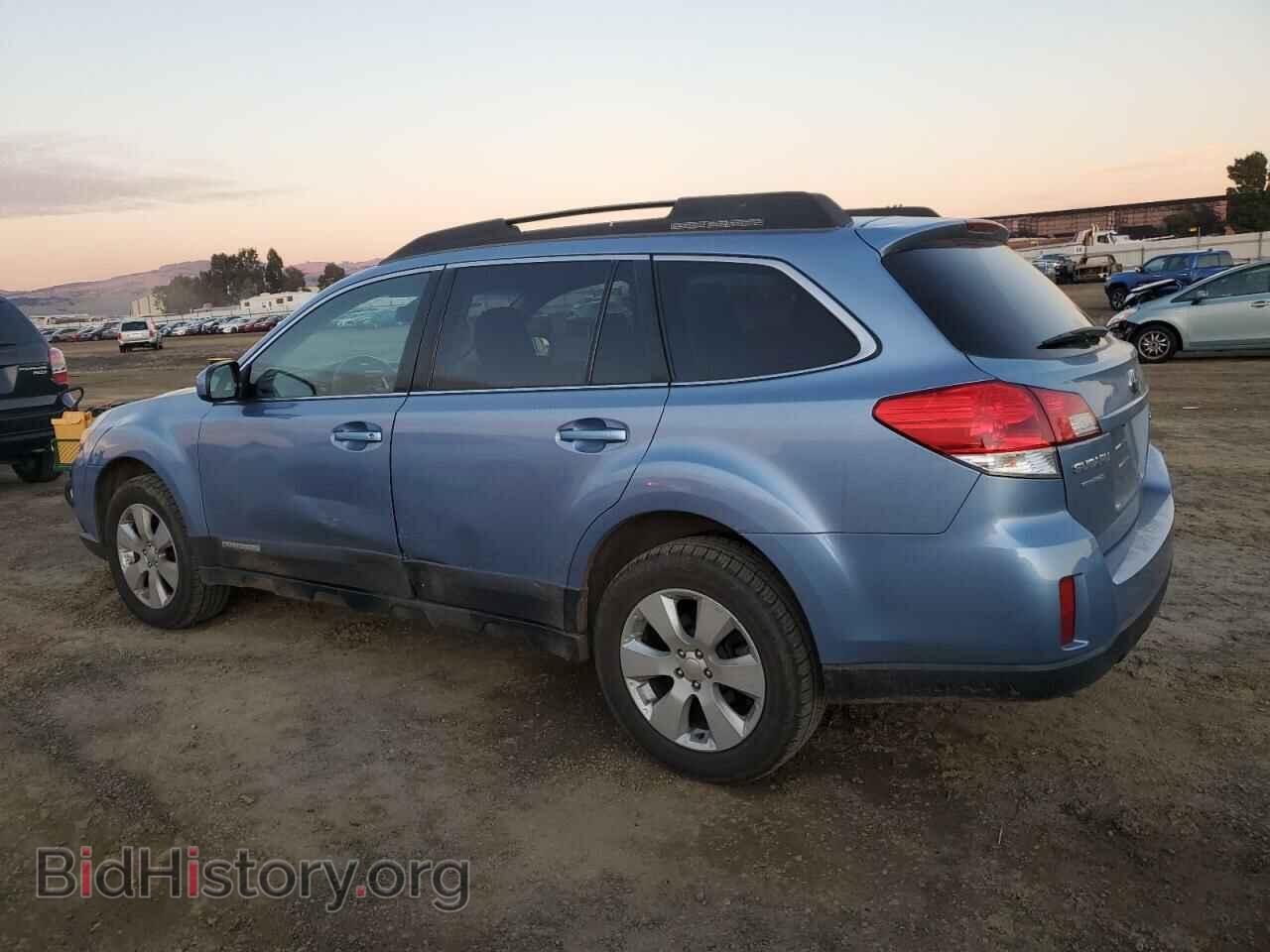 2011 SUBARU OUTBACK - VIN: 4S4BRCCC3B3383886 - Фото 2