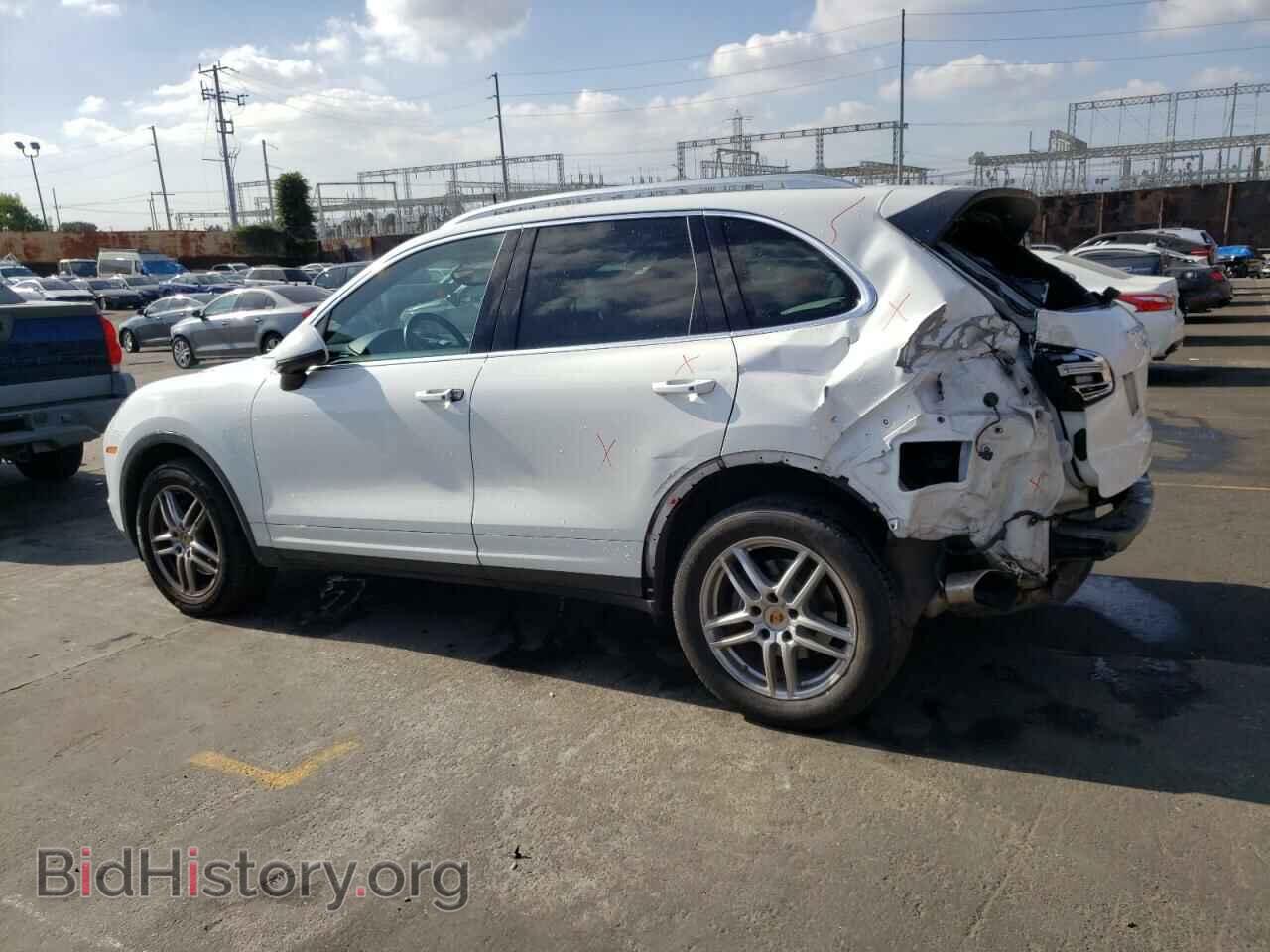 2016 PORSCHE CAYENNE - VIN: WP1AA2A21GLA00352 - Фото 2