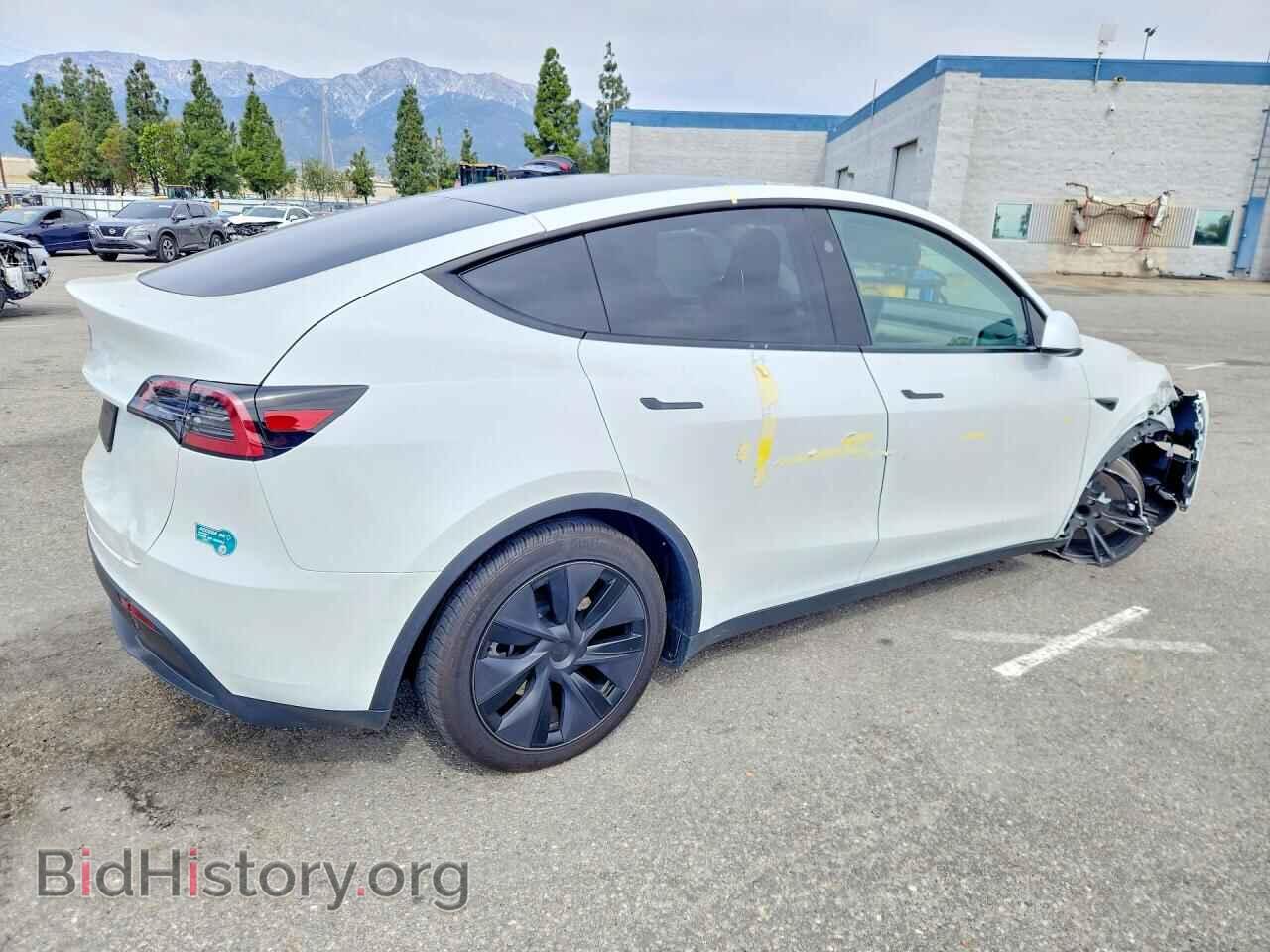 2025 TESLA MODEL Y - VIN: 7SAYGDED5SF298652 - Фото 3