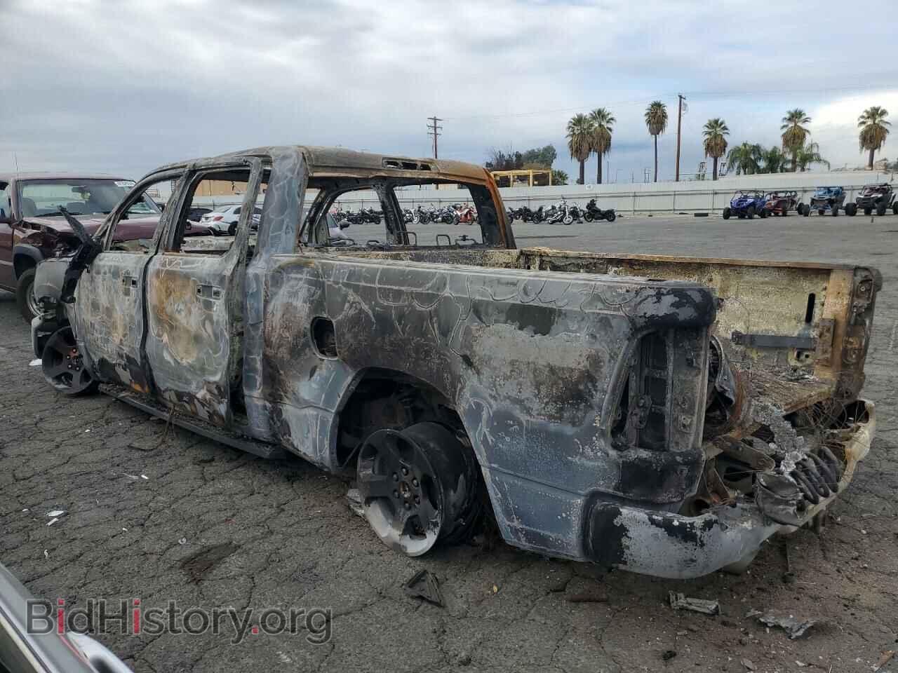 2019 RAM 1500 - VIN: 1C6SRFMT2KN592309 - Фото 2