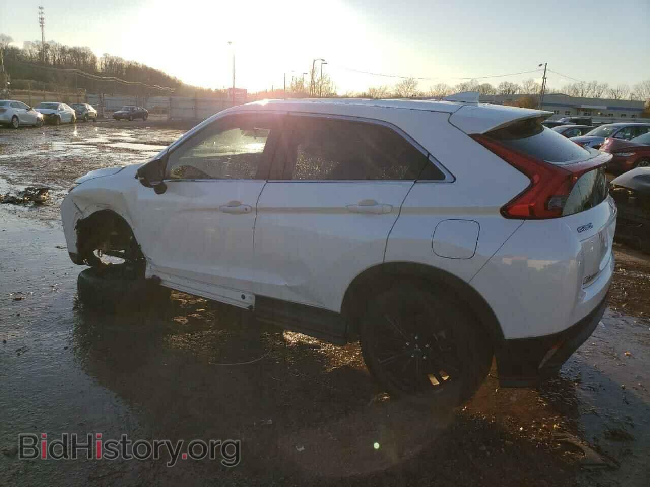 2018 MITSUBISHI ECLIPSE - VIN: JA4AT4AA0JZ068168 - Photo 2