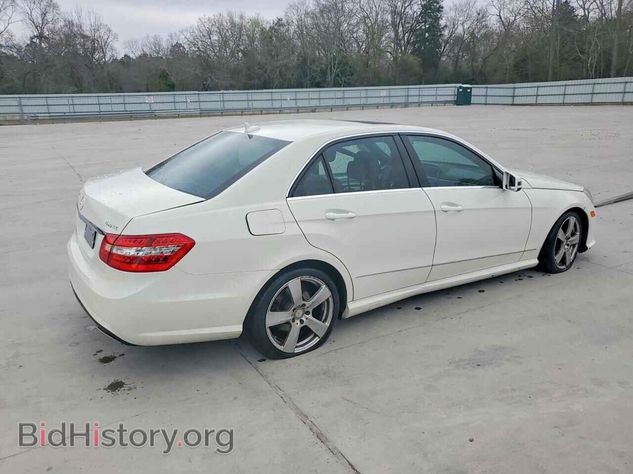 2011 MERCEDES-BENZ E-CLASS - VIN: WDDHF8HB2BA347659 - Фото 3