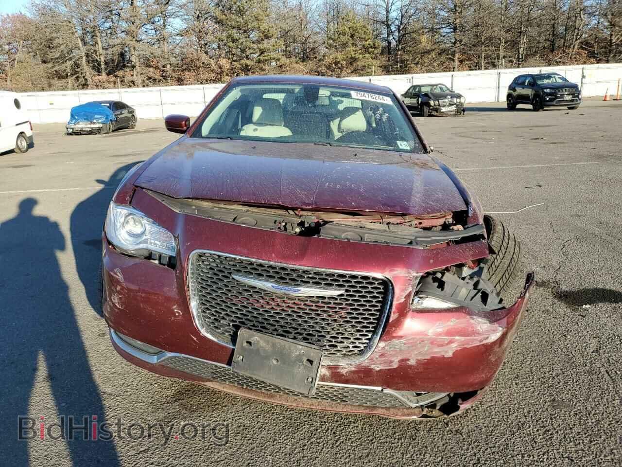 2019 CHRYSLER 300 - VIN: 2C3CCARG4KH666355 - Фото 5