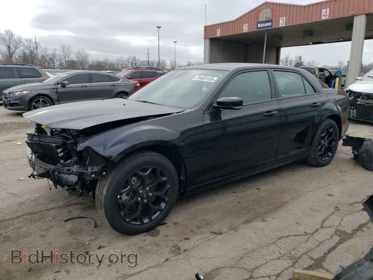 Photo 2C3CCASG3PH661942 - CHRYSLER 300 2023