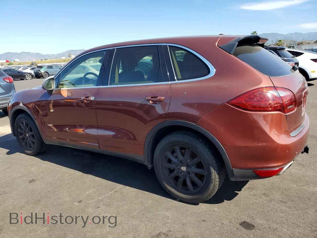 2011 PORSCHE CAYENNE - VIN: WP1AB2A24BLA45257 - Photo 2