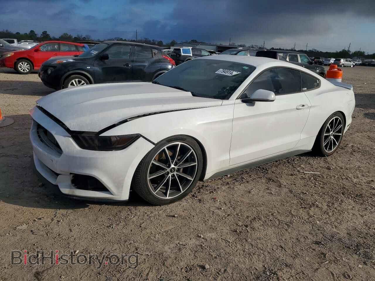 Photo 1FA6P8TH9F5305939 - FORD MUSTANG 2015