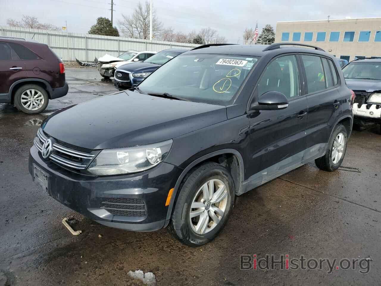 Фотография WVGBV7AX9HK028471 - VOLKSWAGEN TIGUAN 2017