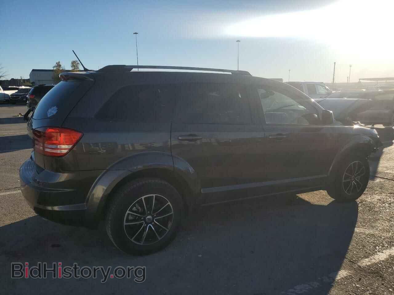 2018 DODGE JOURNEY - VIN: 3C4PDCABXJT445936 - Фото 3