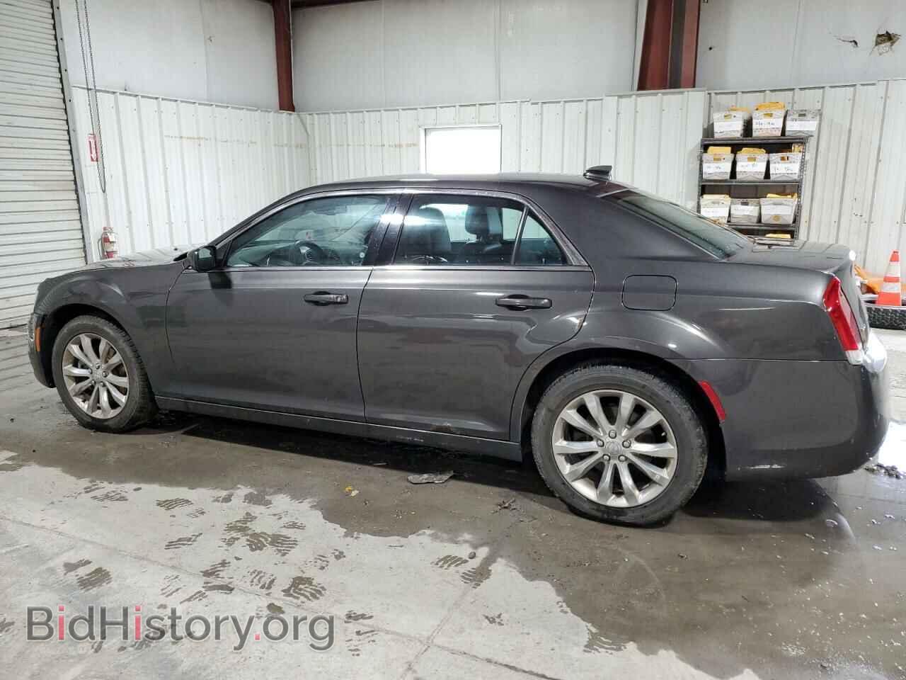 2015 CHRYSLER 300 - VIN: 2C3CCARG7FH808428 - Photo 2