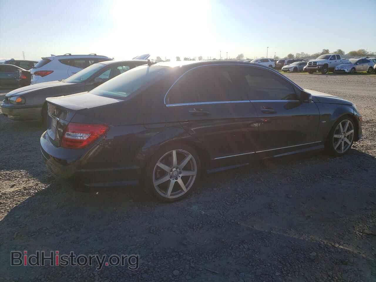 2012 MERCEDES-BENZ C-CLASS - VIN: WDDGF4HB1CR220134 - Фото 3