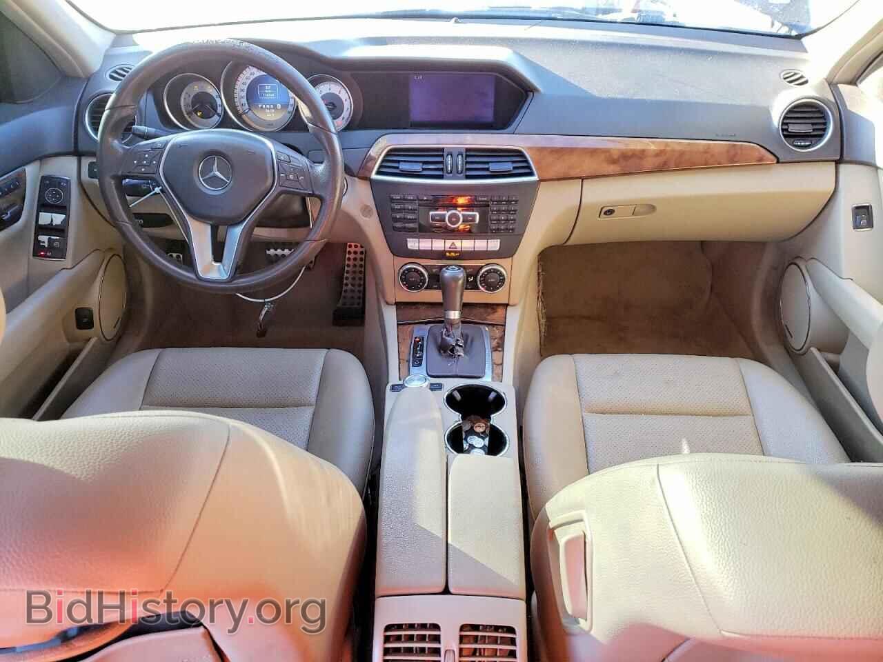 2012 MERCEDES-BENZ C-CLASS - VIN: WDDGF4HB1CR220134 - Фото 8