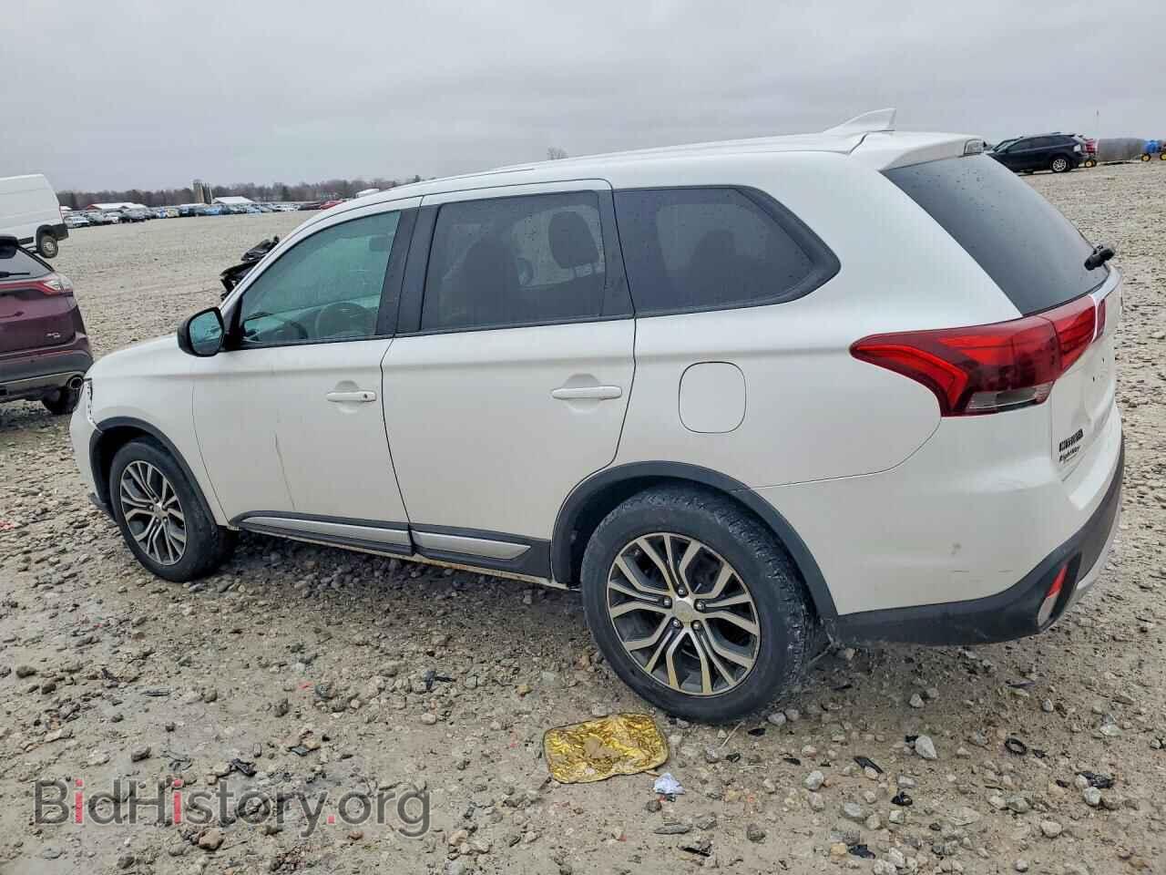 2017 MITSUBISHI OUTLANDER - VIN: JA4AD2A31HZ023088 - Фото 2