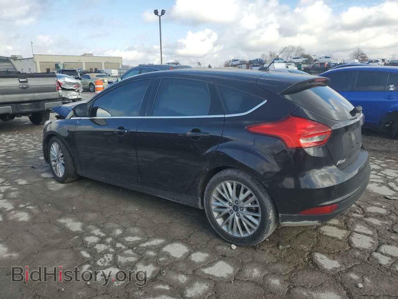 2018 FORD FOCUS - VIN: 1FADP3N21JL285077 - Фото 2