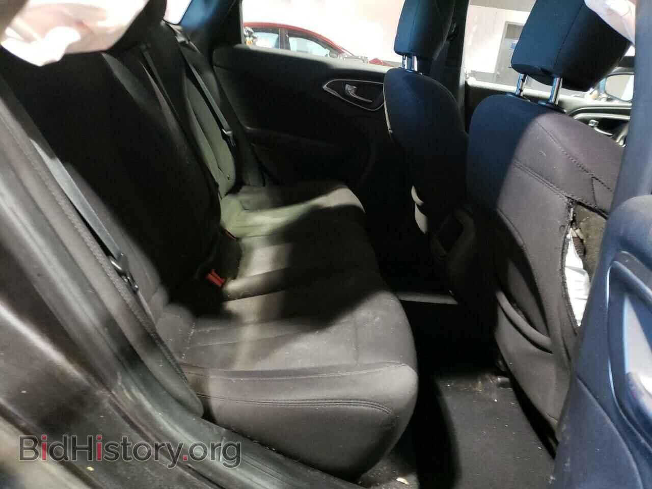 2015 CHRYSLER 200 - VIN: 1C3CCCAB7FN599078 - Фото 10
