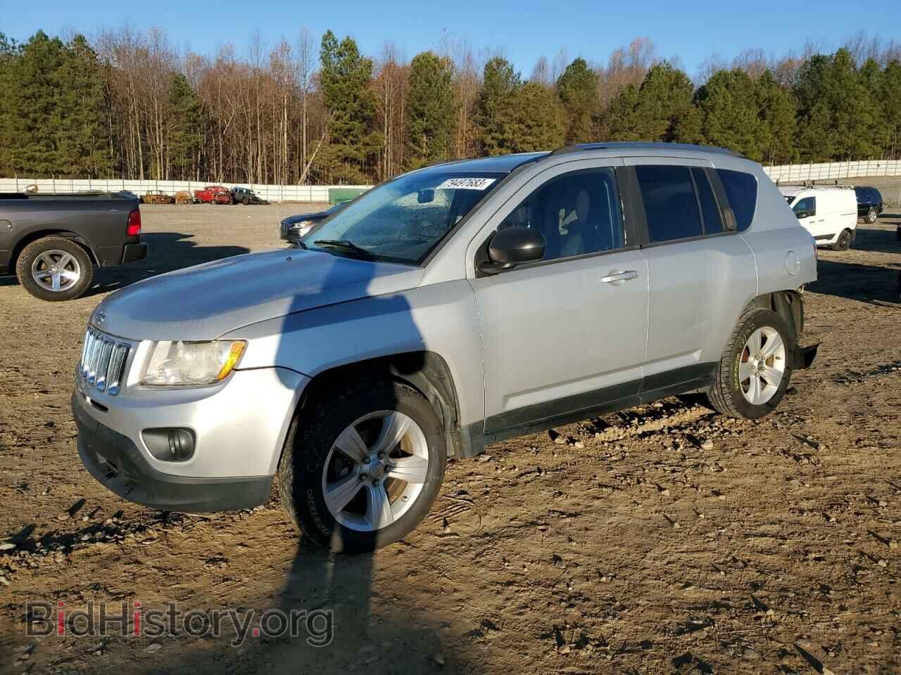 Photo 1J4NT1FA8BD228367 - JEEP COMPASS 2011