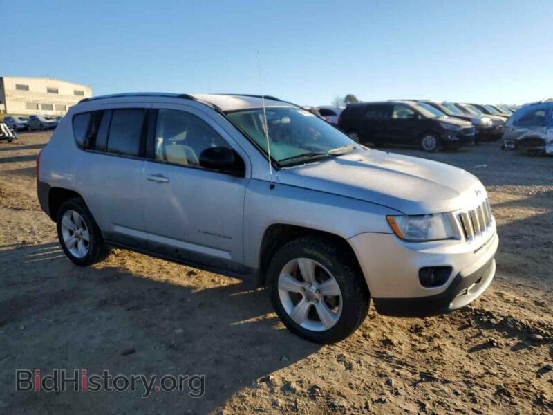 2011 Jeep COMPASS (VIN 1J4NT1FA8BD228367) — photo 4 of 13