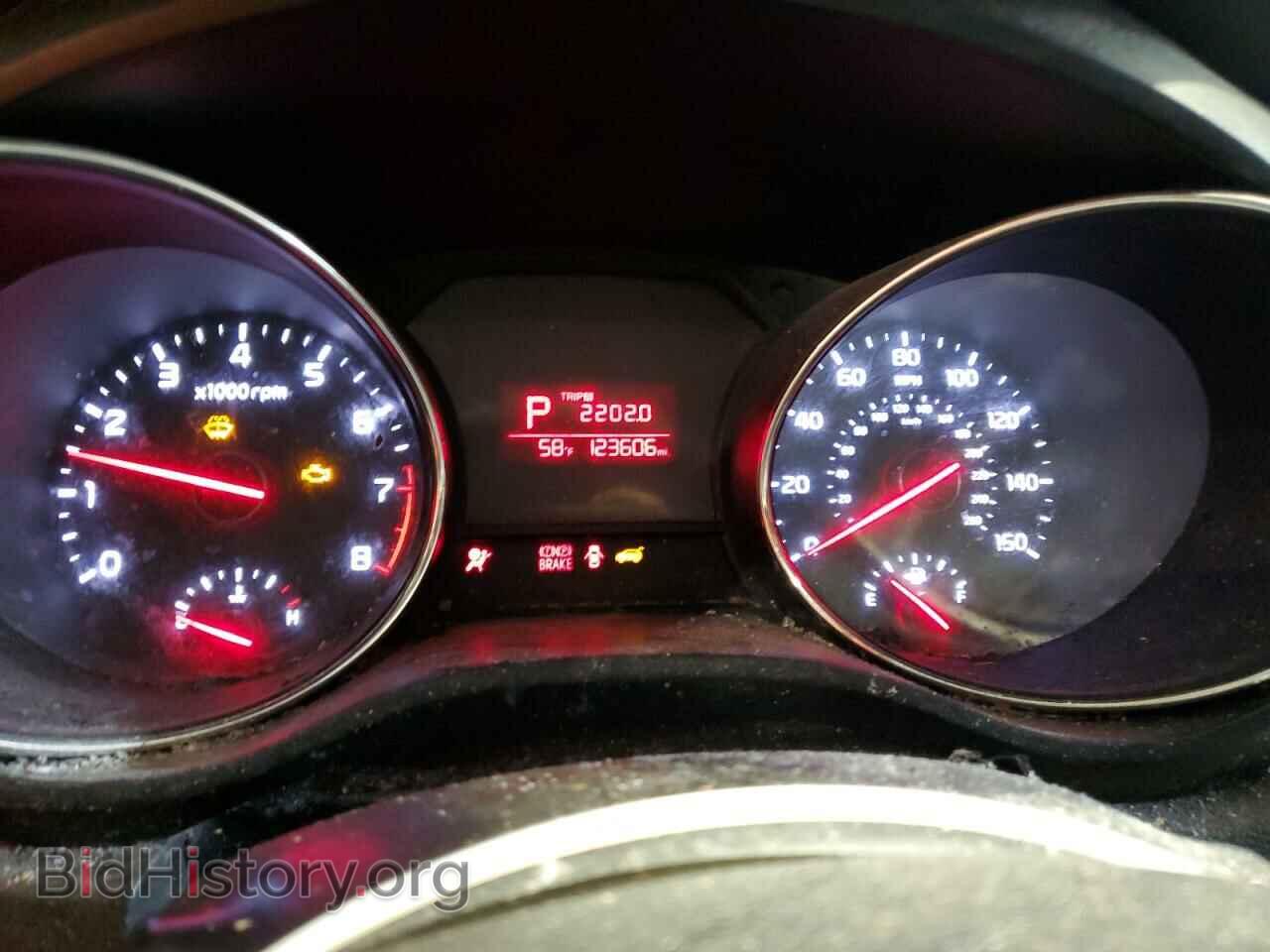 2016 KIA All Models - VIN: KNDMB5C12G6182062 - Фото 9