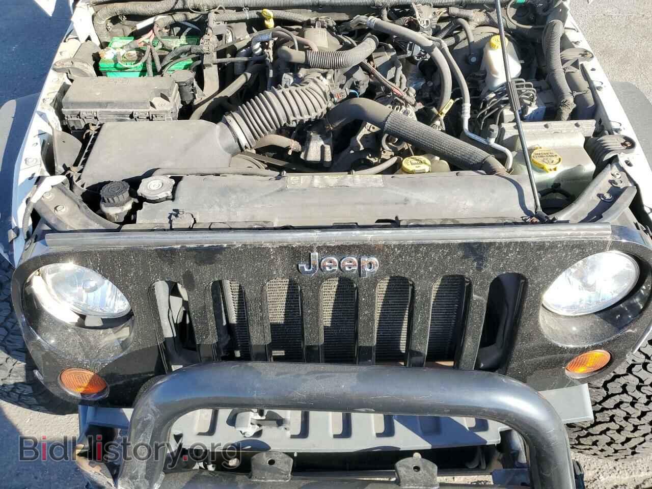 2011 JEEP All Models - VIN: 1J4AA2D17BL619562 - Photo 11
