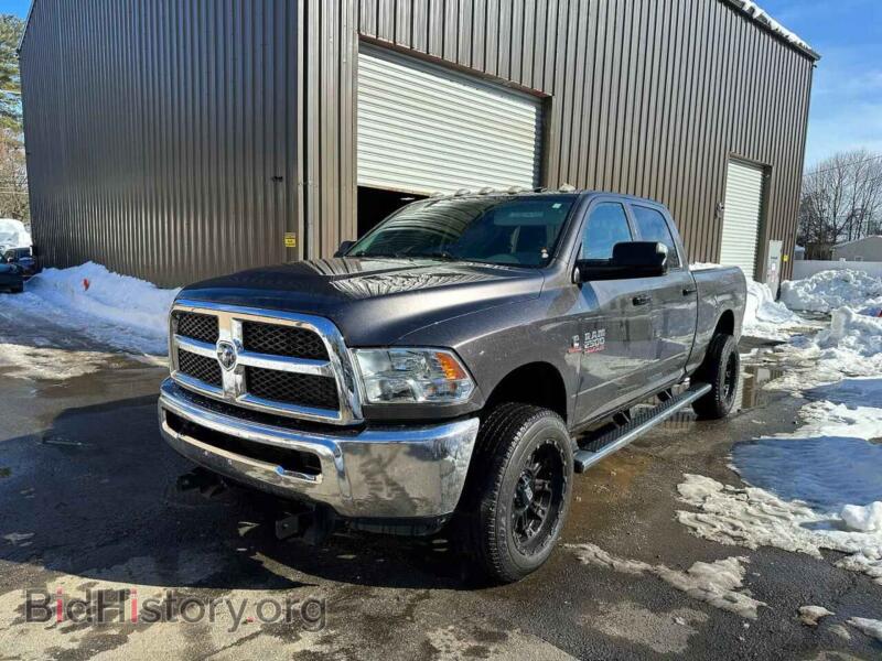 2016 RAM 2500 (VIN 3C6UR5CL6GG133286) — photo 2 of 14