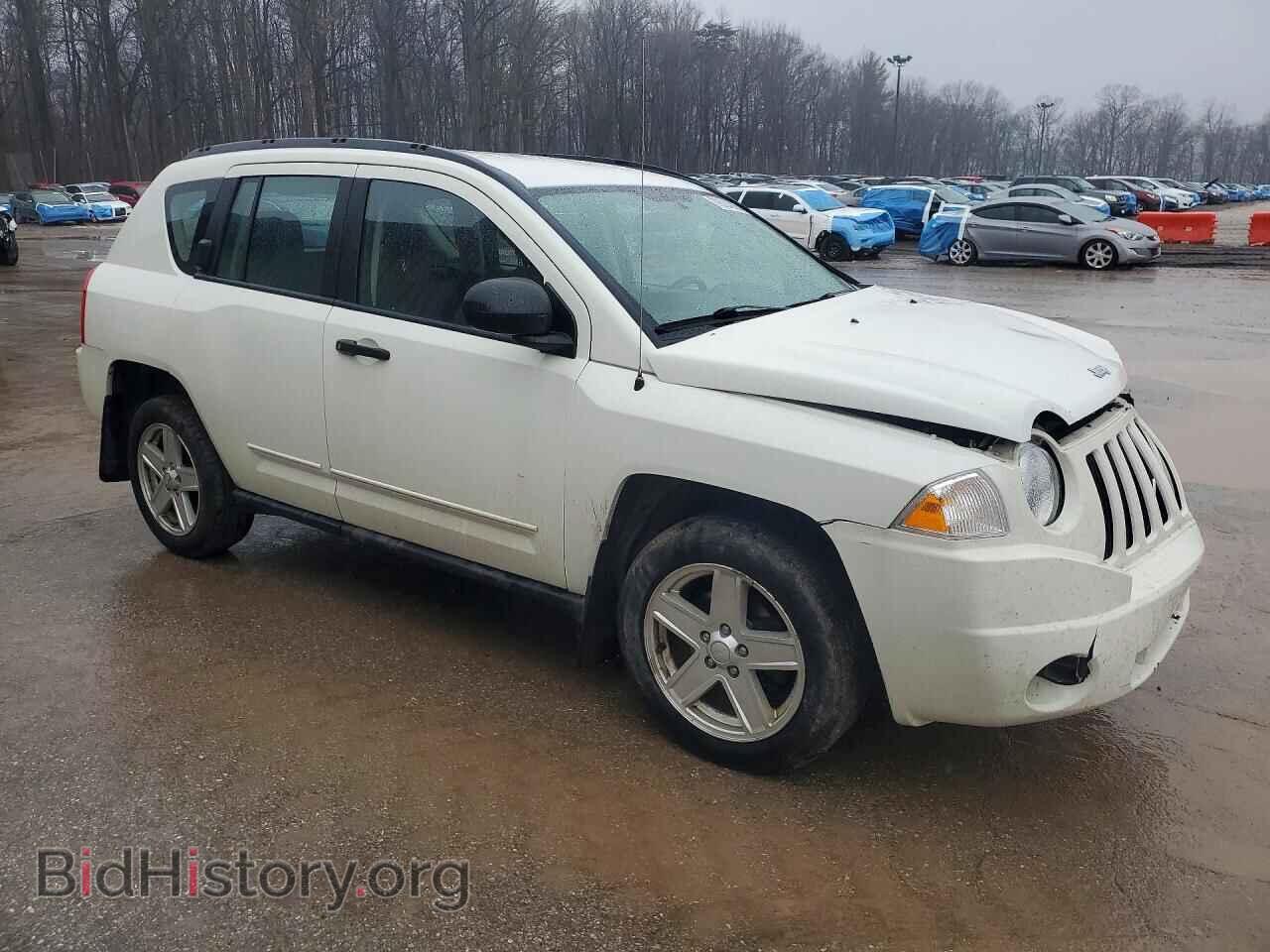 2010 JEEP COMPASS - VIN: 1J4NF4FB3AD520542 - Фото 4