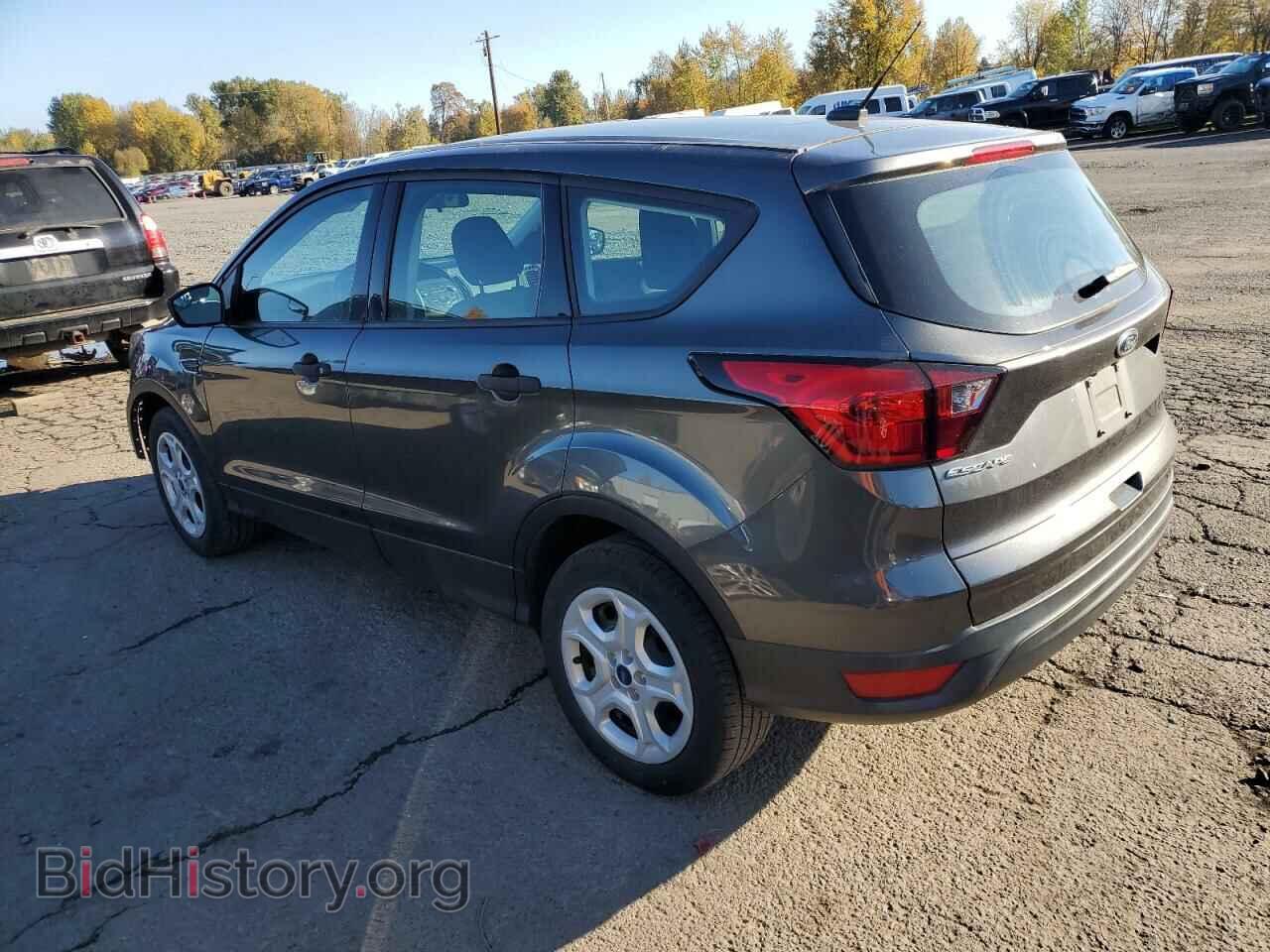 2019 FORD ESCAPE - VIN: 1FMCU0F78KUA21322 - Фото 2