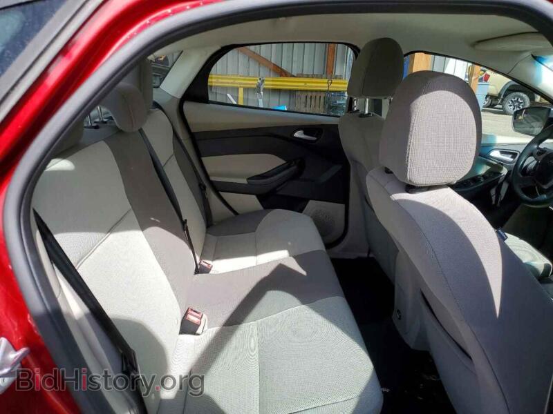 2014 Ford FOCUS (VIN 1FADP3F29EL372245) — photo 10 of 14