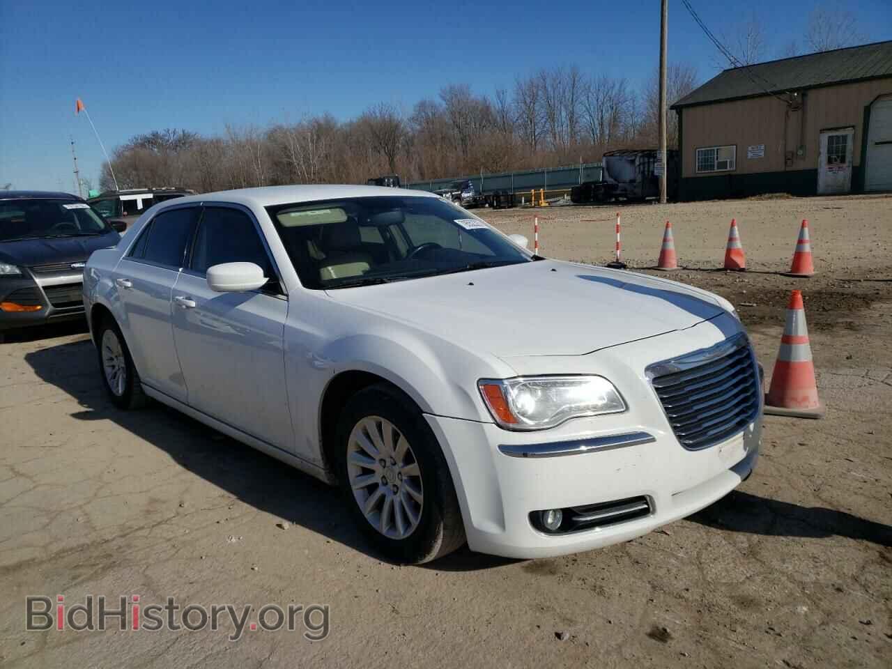 2013 CHRYSLER 300 - VIN: 2C3CCAAG2DH588463 - Фото 4