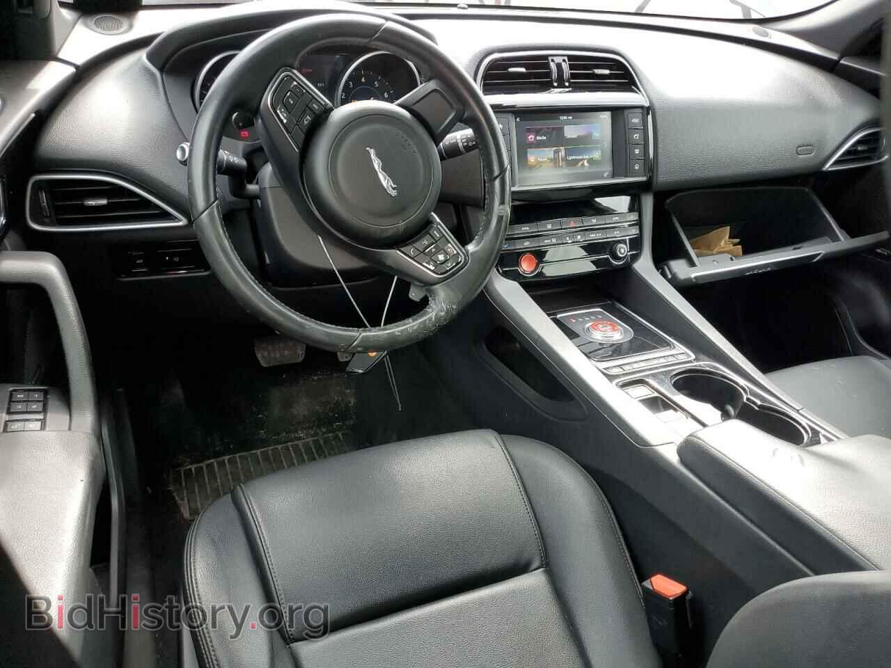 2017 JAGUAR F-PACE - VIN: SADCJ2BVXHA894128 - Фото 8
