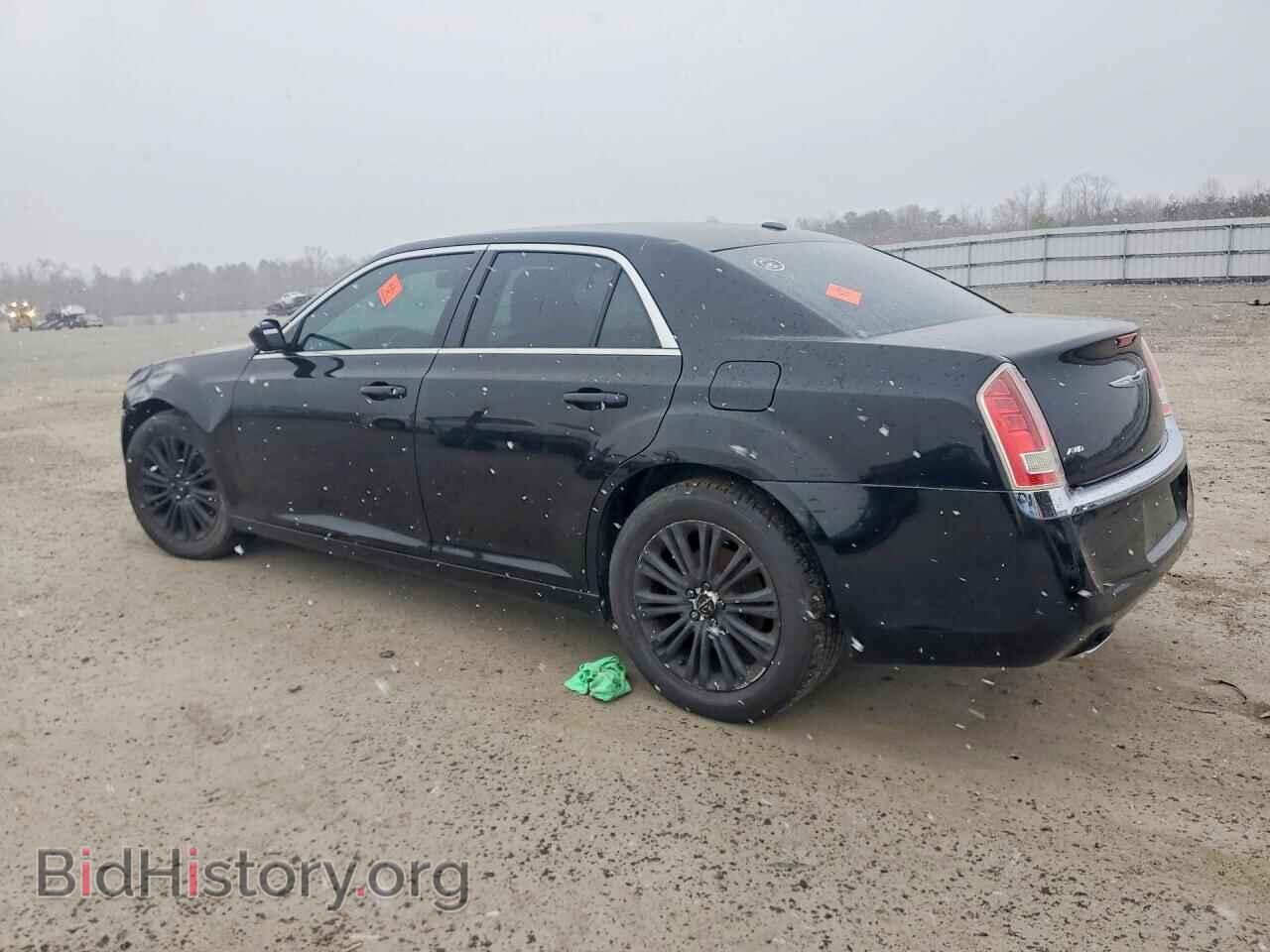 2014 CHRYSLER 300 - VIN: 2C3CCARGXEH189225 - Фото 2
