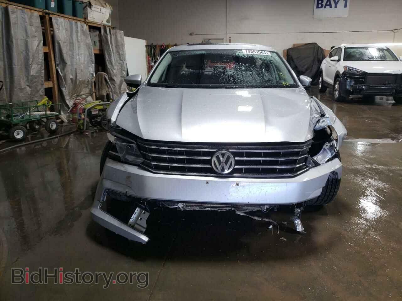 2017 VOLKSWAGEN PASSAT - VIN: 1VWBT7A38HC044482 - Фото 5